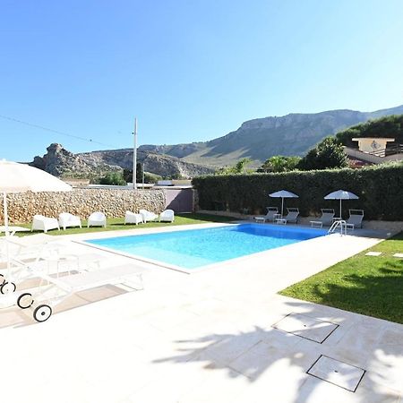 Tipino Hotel Pizzolungo Bagian luar foto