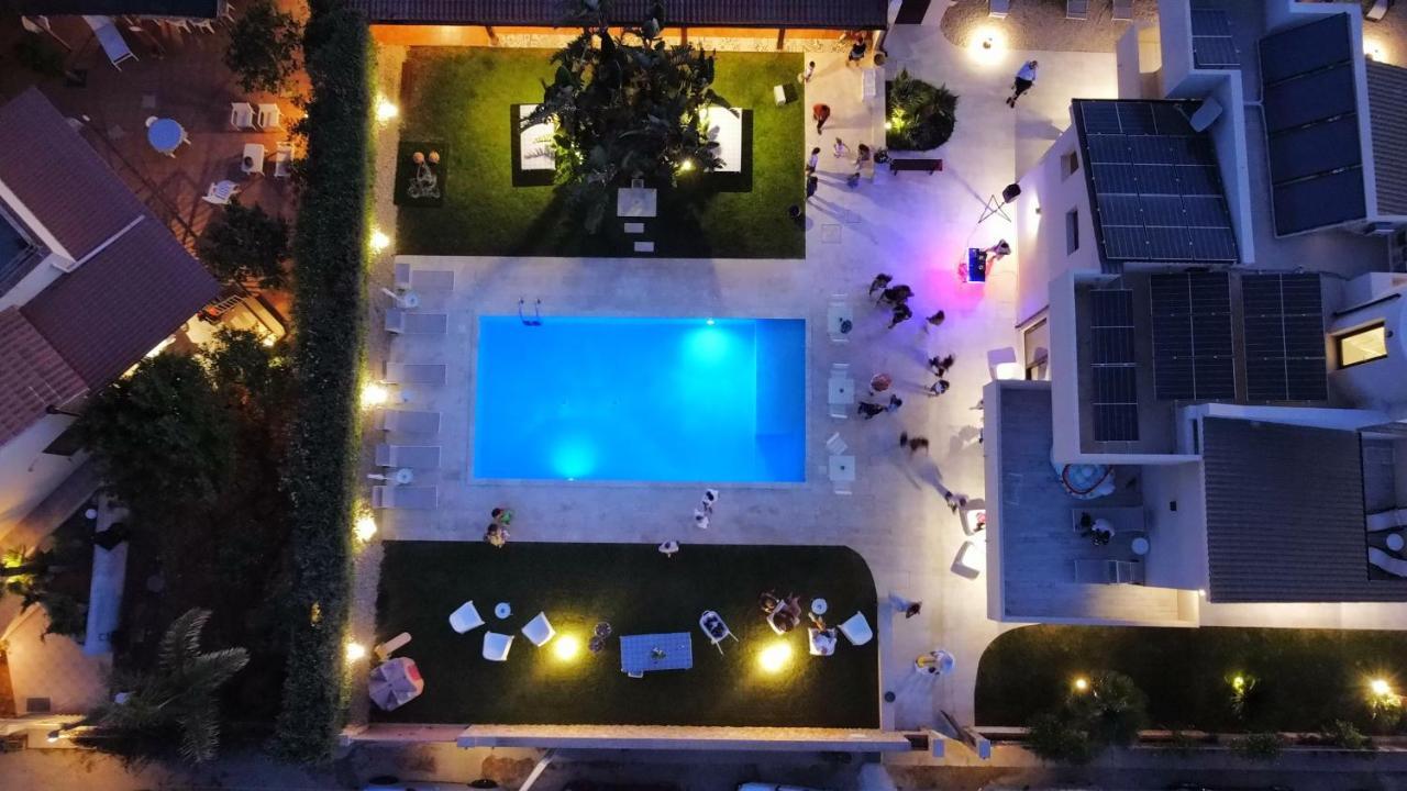 Tipino Hotel Pizzolungo Bagian luar foto